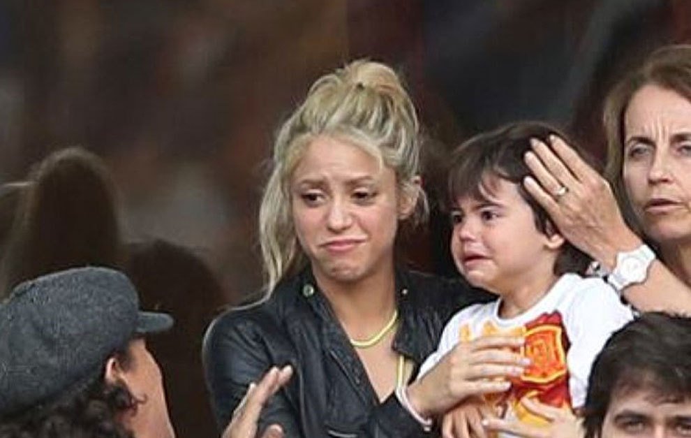 Шакира след загубата на Испания от Италия. 