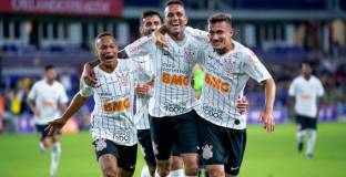 Коринтианс поиска охрана след загубата от Олуейс Реди