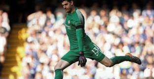 Куртоа и Челси не могат да се договорят за новия контракт 