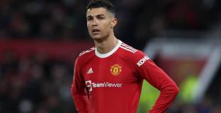   Уорнък: Тен Хаг не е против напускането на Роналдо