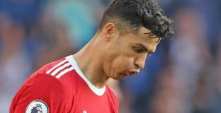  Карагър: Не съм достоен да вържа обувките на Роналдо