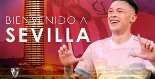 Севиля подписа с Окампос