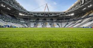 Юве приема Спал за победа