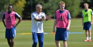 Моуриньо отрече да е виновен за напускането на Де Брюйне