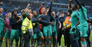 Тотнъм пусна оригинална анкета за играч на мача със Сити