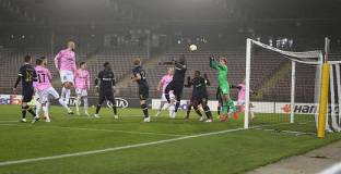 ЛАСК Линц - Антверпен 0:2 