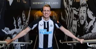 Нюкасъл с пето попълнение 