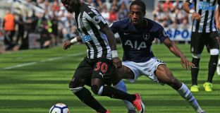 Тотнъм награди талант с договор 