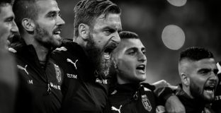 Де Роси настигна Пирло по мачове за националния 