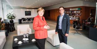 Лам взе интервю от Ангела Меркел 