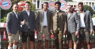 Играчите на Байерн се забавляваха на Октоберфест 