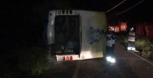 Автобус с футболисти се преобърна в Мексико 