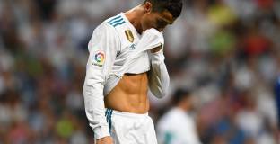 Навас: Роналдо допринася и без голове