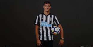 Нюкасъл закупи полузащитник на Борусия Дортмунд 