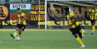 Ботев Пловдив спечели Битката за Тракия (видео)