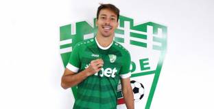 И Берое се похвали с ново попълнение преди затварянето на трансферния прозорец