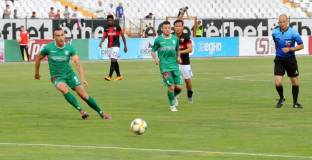 Локо Пловдив не си даде много зор и Берое се поздрави с успеха