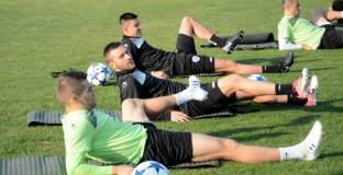 Черно море поднови занимания без 11 играчи 