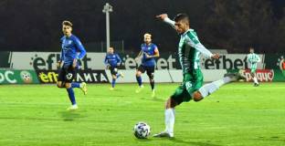 Берое се раздели с двама 