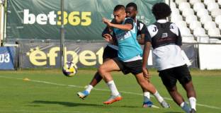 Новият в Славия веднага попадна в групата за дербито с Левски