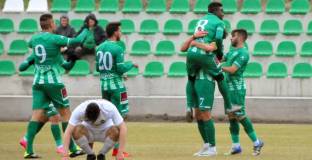 Класически Берое срещу Славия в контрола