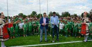 Боби Михайлов откри ново футболно игрище в Пазарджик