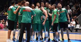  България загуби първия си мач от Европейското по баскетбол 