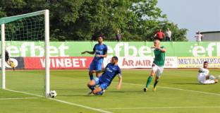 Камбуров развали празника на Левски и продължава да пише лични рекорди (видео)