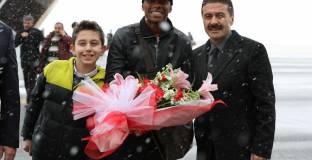 Въпреки деветгодишната си присъда, Робиньо подписва със Сивасспор