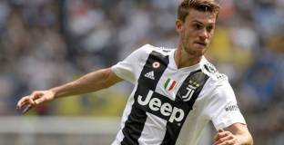 Монако преговаря с Ювентус за Ругани и Матуиди