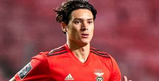   Нунес е Играч на сезона в Португалия