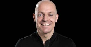 Сър Дейв се оттегля от активното управление на Ман Юнайтед