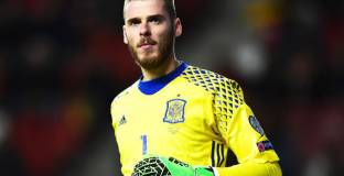 Де Хеа: Предизвикателство е да играеш срещу Меси