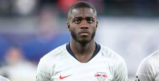 Ман Юнайтед планира да купи Упамекано 