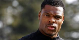 Челси планира да подпише с Дъмфрис 