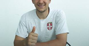 Вердер поднови със защитник 