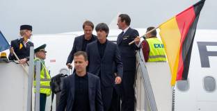 Световните шампиони пристигнаха в Русия 