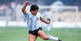 Почина легендата Диего Марадона