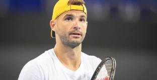 Димитров започна с победа в Париж