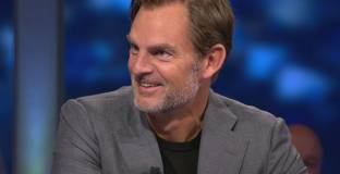 Де Бур: Едва ли Тотнъм ще бъде по-лош от първия мач