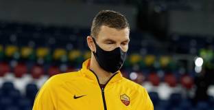 Джеко даде положителен тест