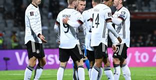 Националният на Германия кацна във Франкфурт на Майн