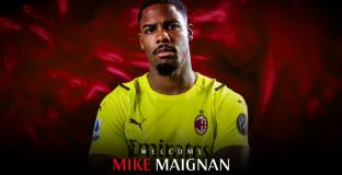 Менян стана играч на Милан