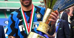 Интер продължи с Коларов 