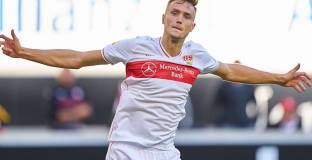 Челси следи нападател на Щутгарт