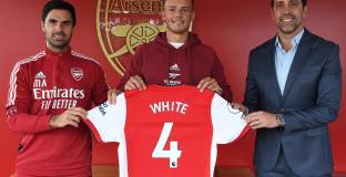 Карагър: Другите отбори видяха слабото място на Уайт