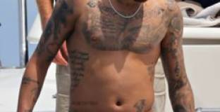 Неймар качил килограми преди старта на сезона 