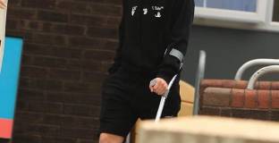 Робъртсън е със скъсани връзки