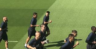 Неймар остава в ПСЖ