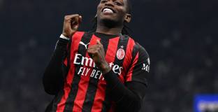 Милан победи Лацио с решаващ гол на Леао (видео)